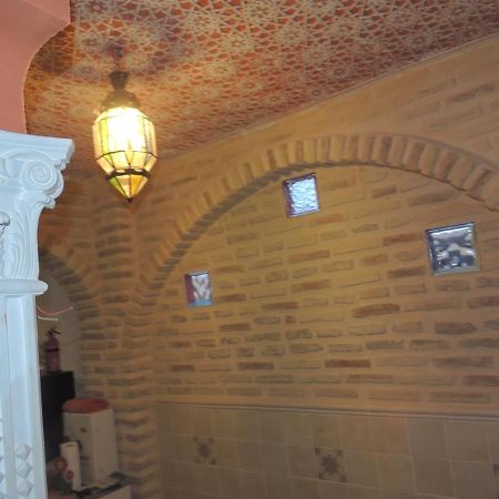 Casa Marhaba - Welcome Севилья Экстерьер фото