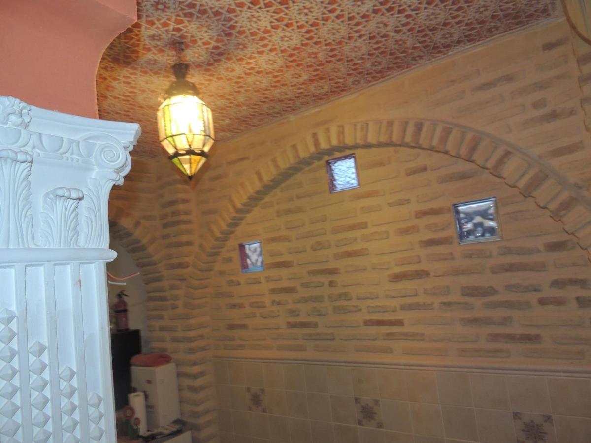 Casa Marhaba - Welcome Севилья Экстерьер фото
