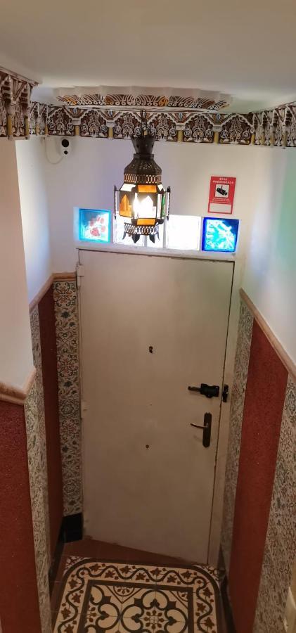 Casa Marhaba - Welcome Севилья Экстерьер фото
