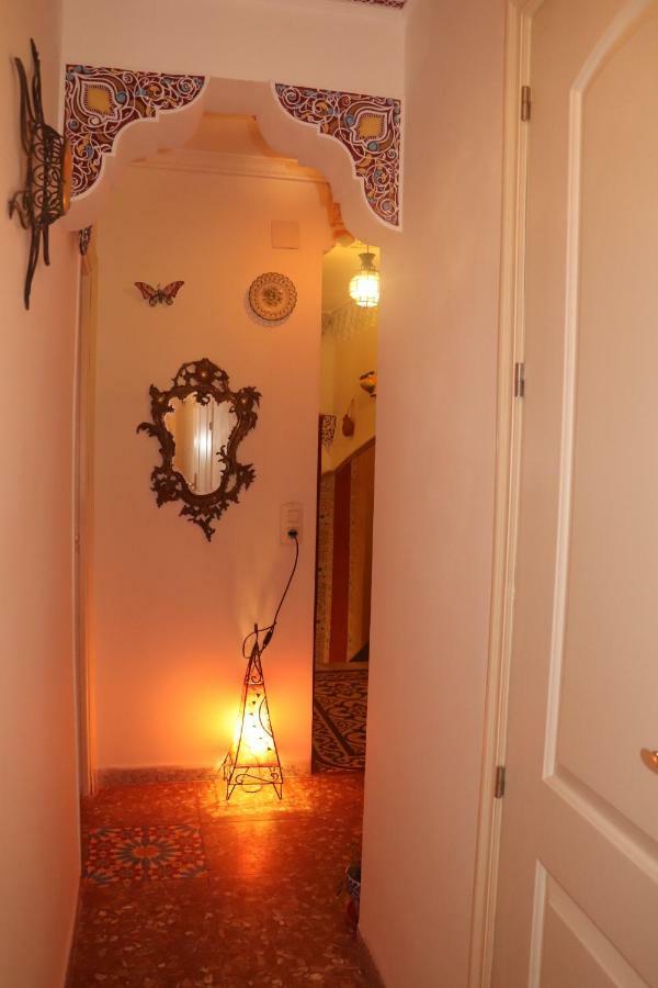 Casa Marhaba - Welcome Севилья Экстерьер фото