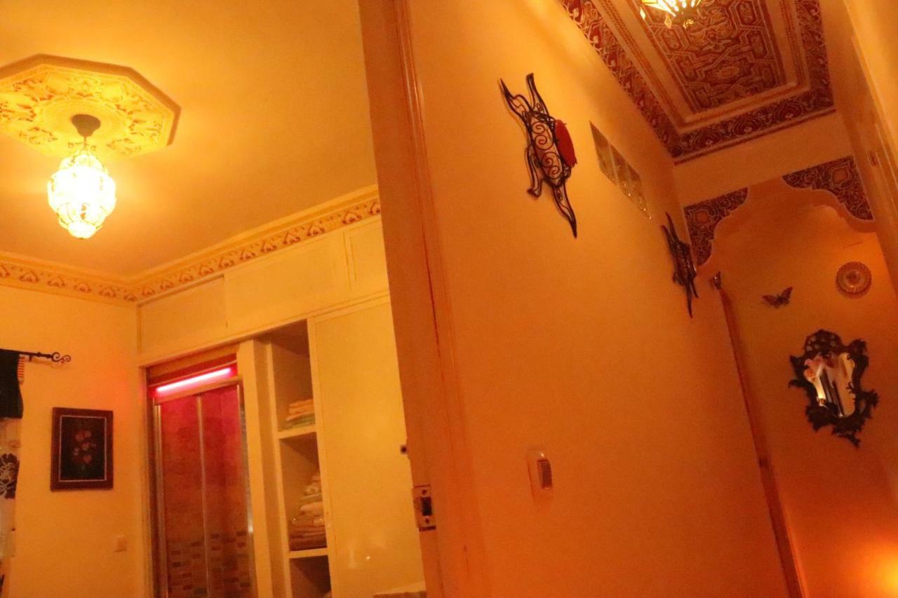 Casa Marhaba - Welcome Севилья Экстерьер фото