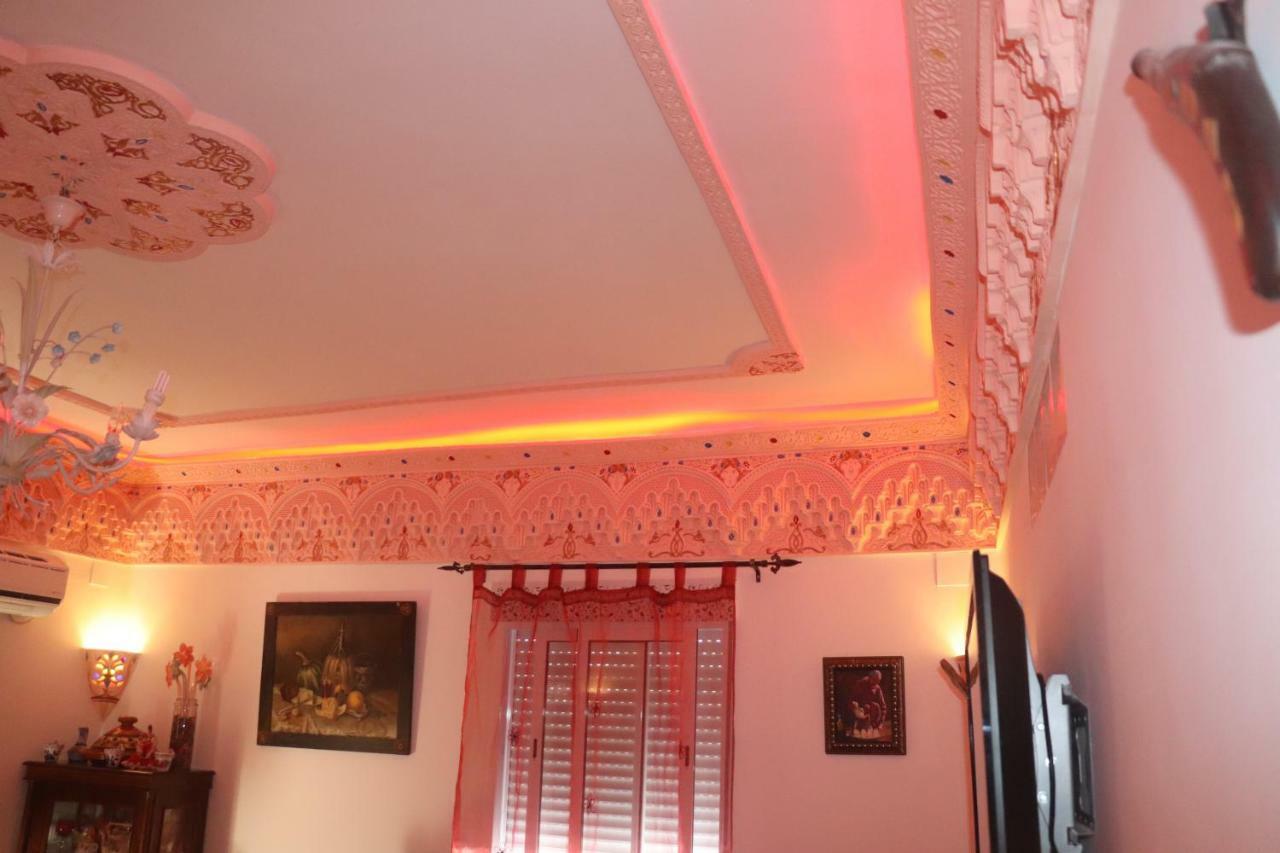 Casa Marhaba - Welcome Севилья Экстерьер фото